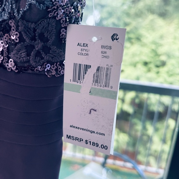 Alex Evenings Women's Sequined-Lace A-Line Dress Empire Waist Lilac Sleeveless 8 - Picture 9 of 10